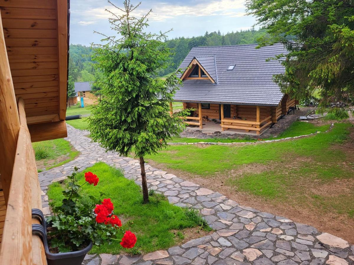 Harghita Log Houses Izvoare  Eksteriør bilde